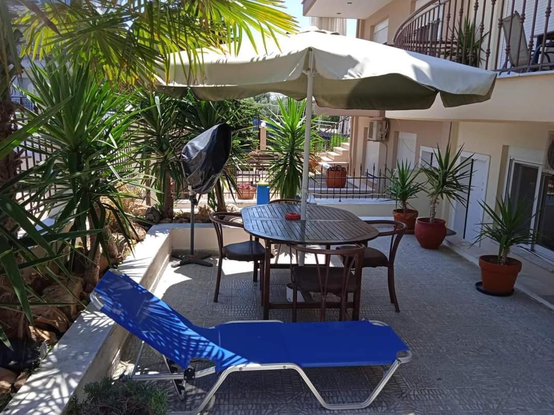 Blue Moon Accommodation Nea Michaniona Extérieur photo